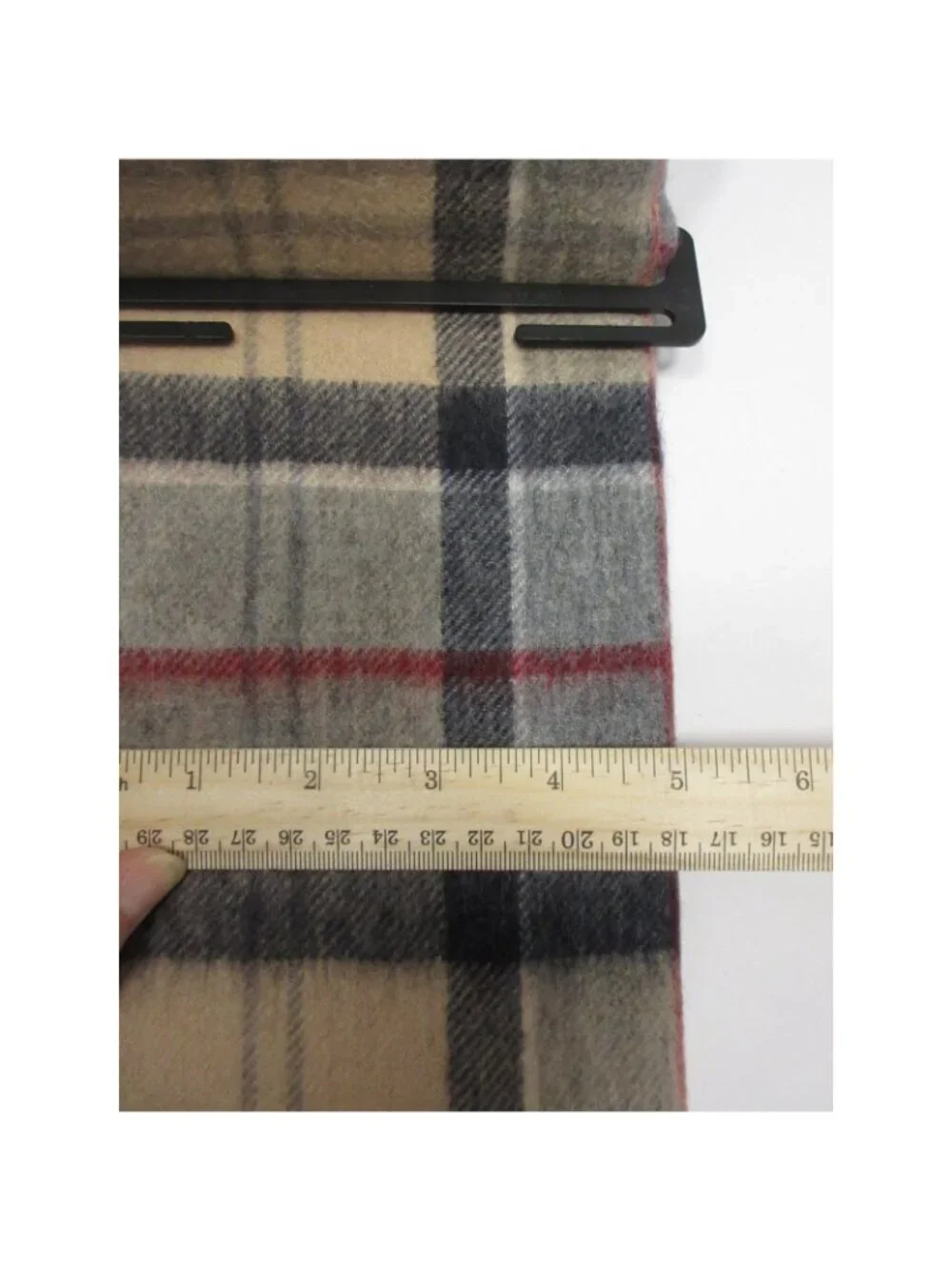 Barbour Scarf One erino Wool Cashmere Tartan Plaid Fringe NEW